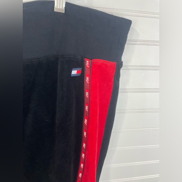 Tommy Hilfiger Sport Colorblocked Velour Jogger Pants With Micro-Tape Trim 2X - Picture 9 of 13